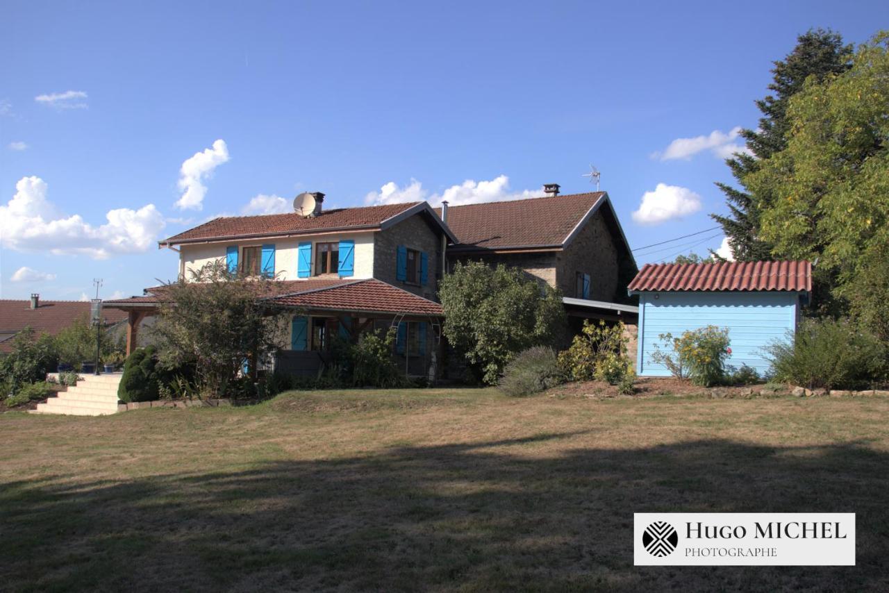 Les Volets Bleus Villa La Chapelle-aux-Bois Exterior photo